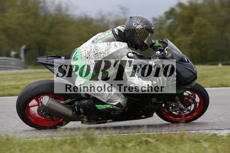 /Archiv-2024/13 22.04.2024 Plüss Moto Sport ADR/Freies Fahren/122